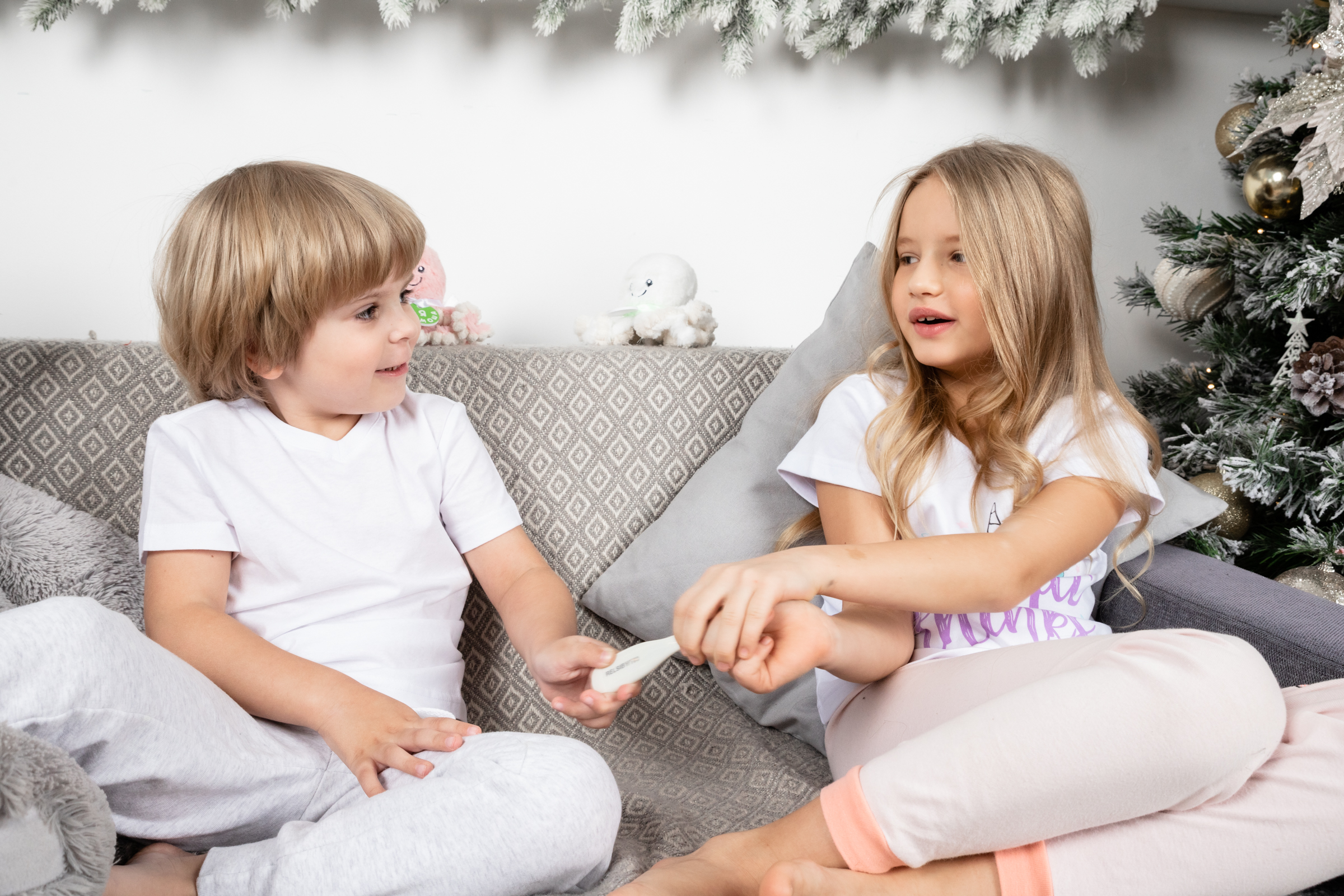 Семейный сценарий использования термометра